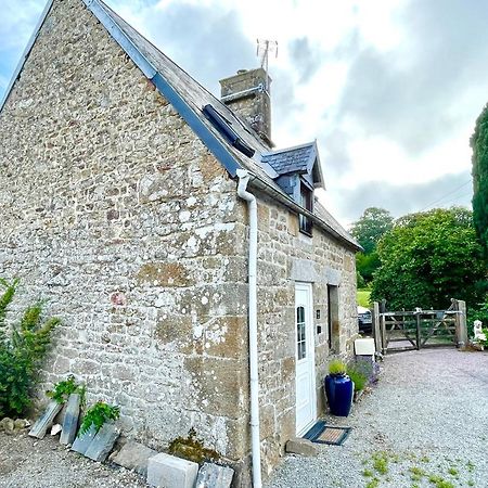 Le Petit Fleur - The Little Flower, Cosy Cottage Saint-Michel-de-Montjoie Ngoại thất bức ảnh