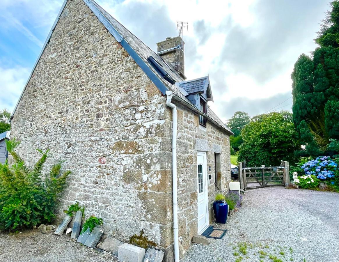 Le Petit Fleur - The Little Flower, Cosy Cottage Saint-Michel-de-Montjoie Ngoại thất bức ảnh